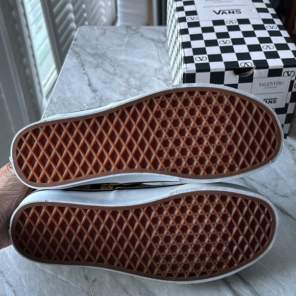 NWT VALENTINO GARAVANI AND VANS LOW-TOP FABRIC WITH VLOGO with cats size 38 - Picture 7 of 9